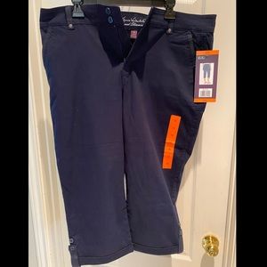 Gloria Vanderbilt Blue Capris